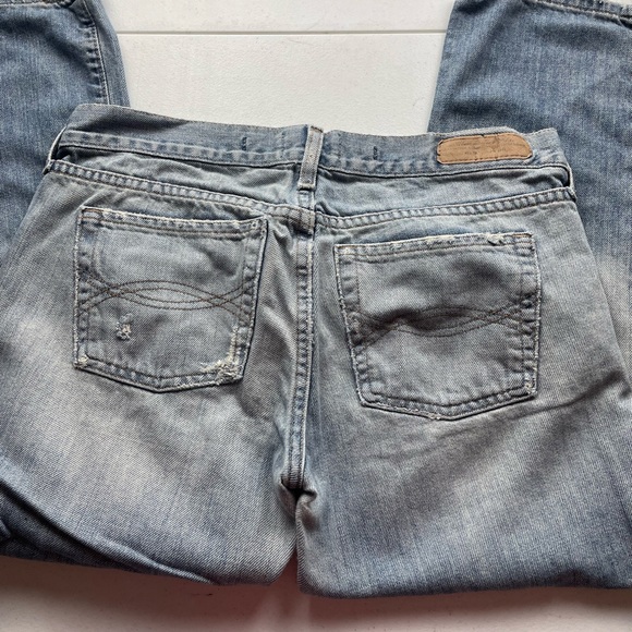 Abercrombie & Fitch Distressed Jeans Size 8R - Picture 4 of 11